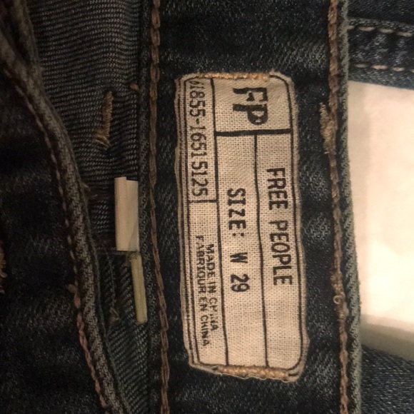 Jeans - Picture 2 of 3